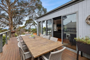 Wave House, Lorne